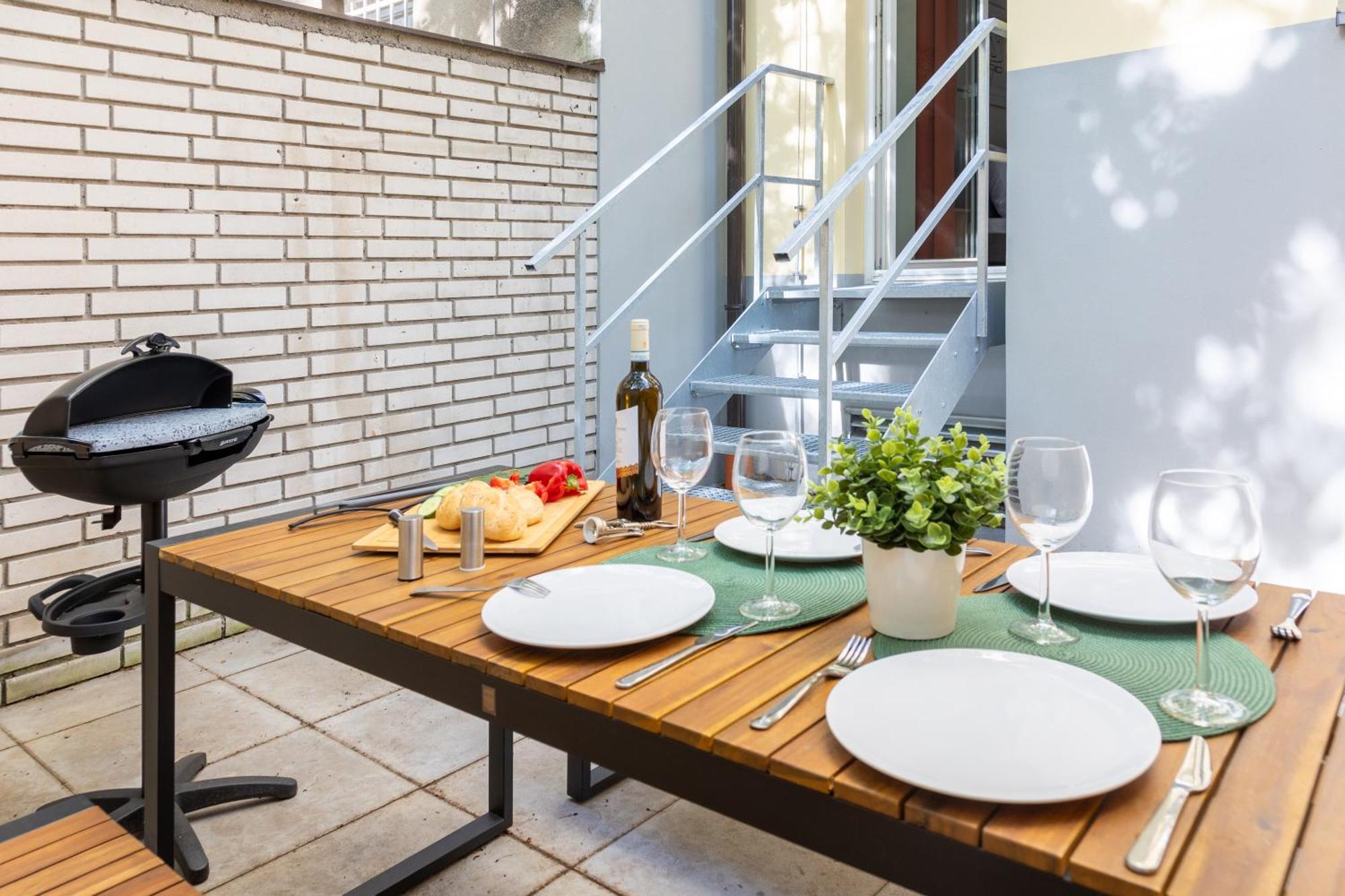 Appartement 3bdr With Terrace And Electric Grill In Vinohrady By Days Praag